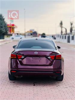 نيسان ألتيما